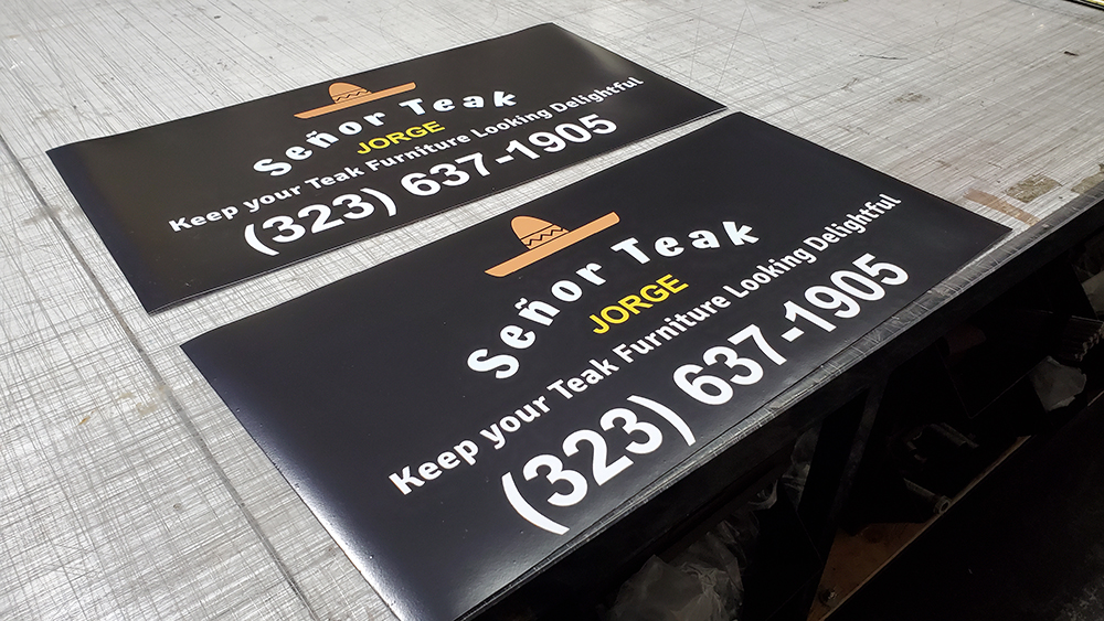 Morales signs Graphics magnets